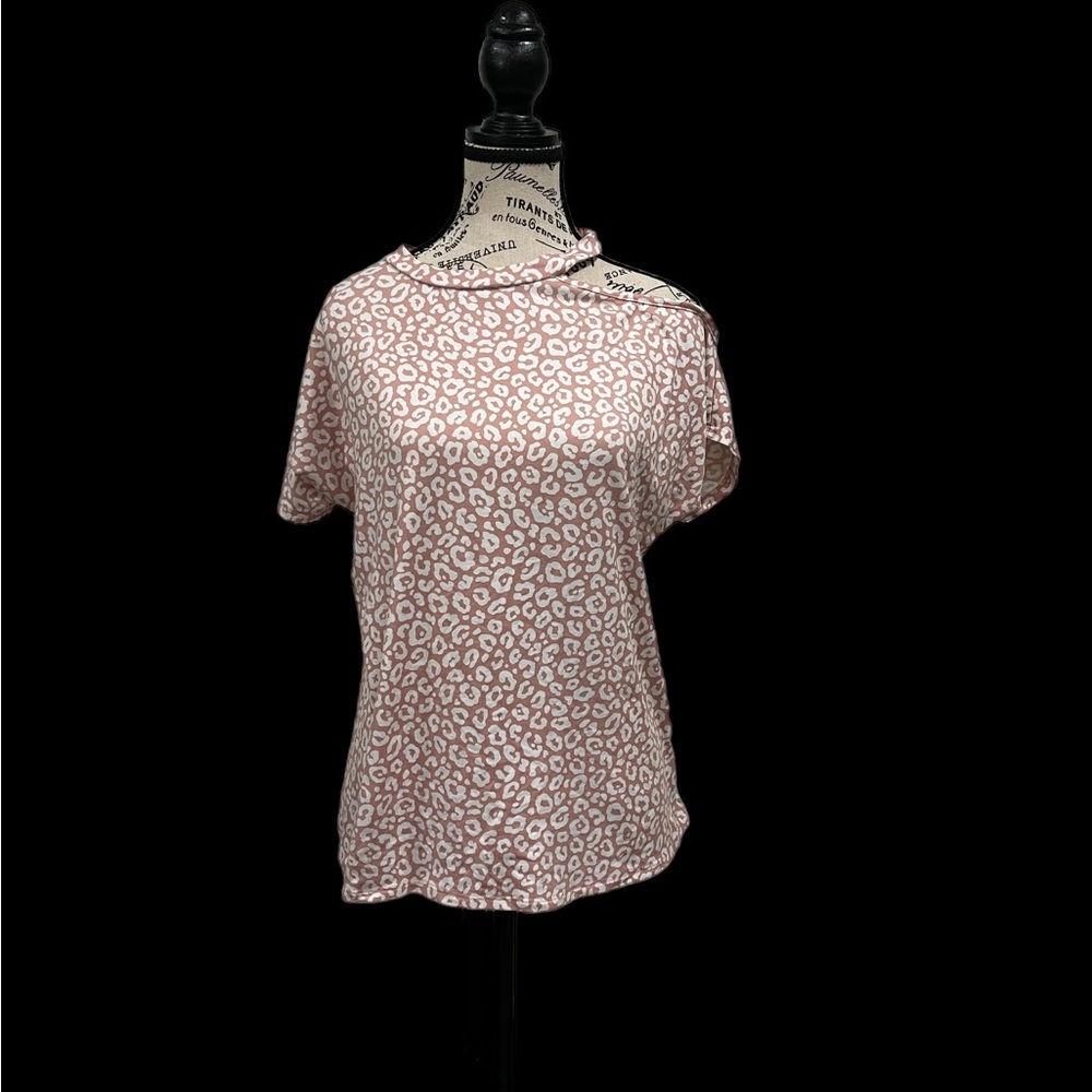 LOVE IT PINK ONE SHOULDER TOP - SZ M - GOOD USED CONDITION